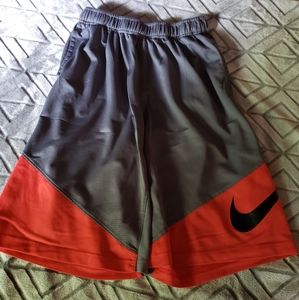 Nike Youth XL Basketball Shorts